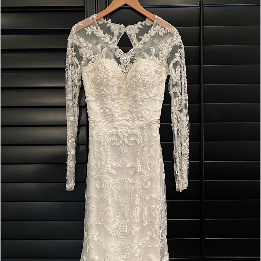 GORGEOUS!!! NWT! “Calla Blanche” Style 17121 Wedding Dress Size 8! - Picture 4 of 16